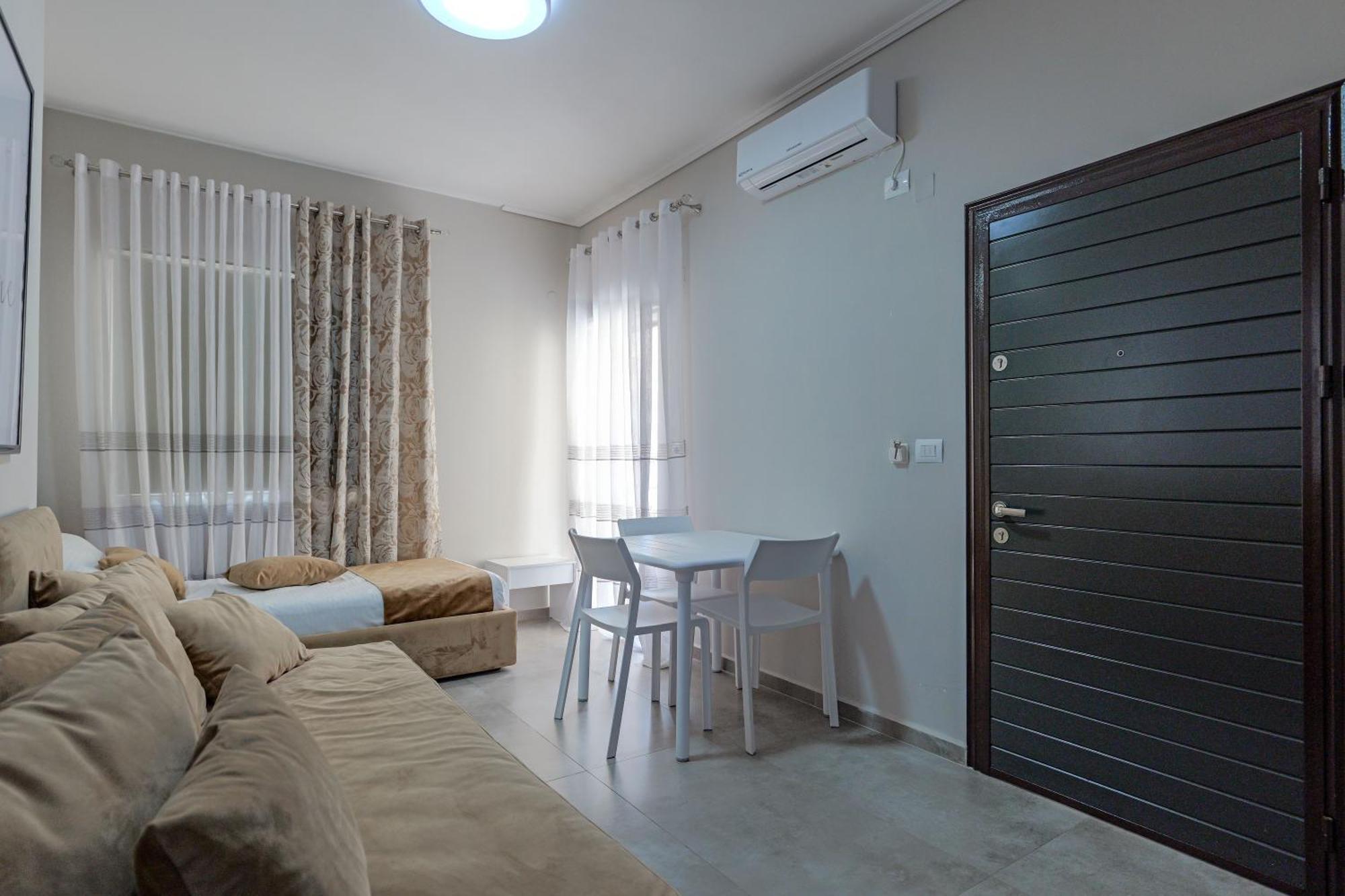 Costa Verde Suites Saranda Ngoại thất bức ảnh