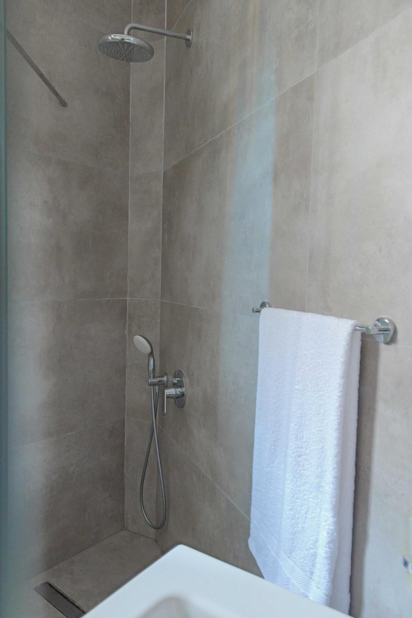 Costa Verde Suites Saranda Ngoại thất bức ảnh