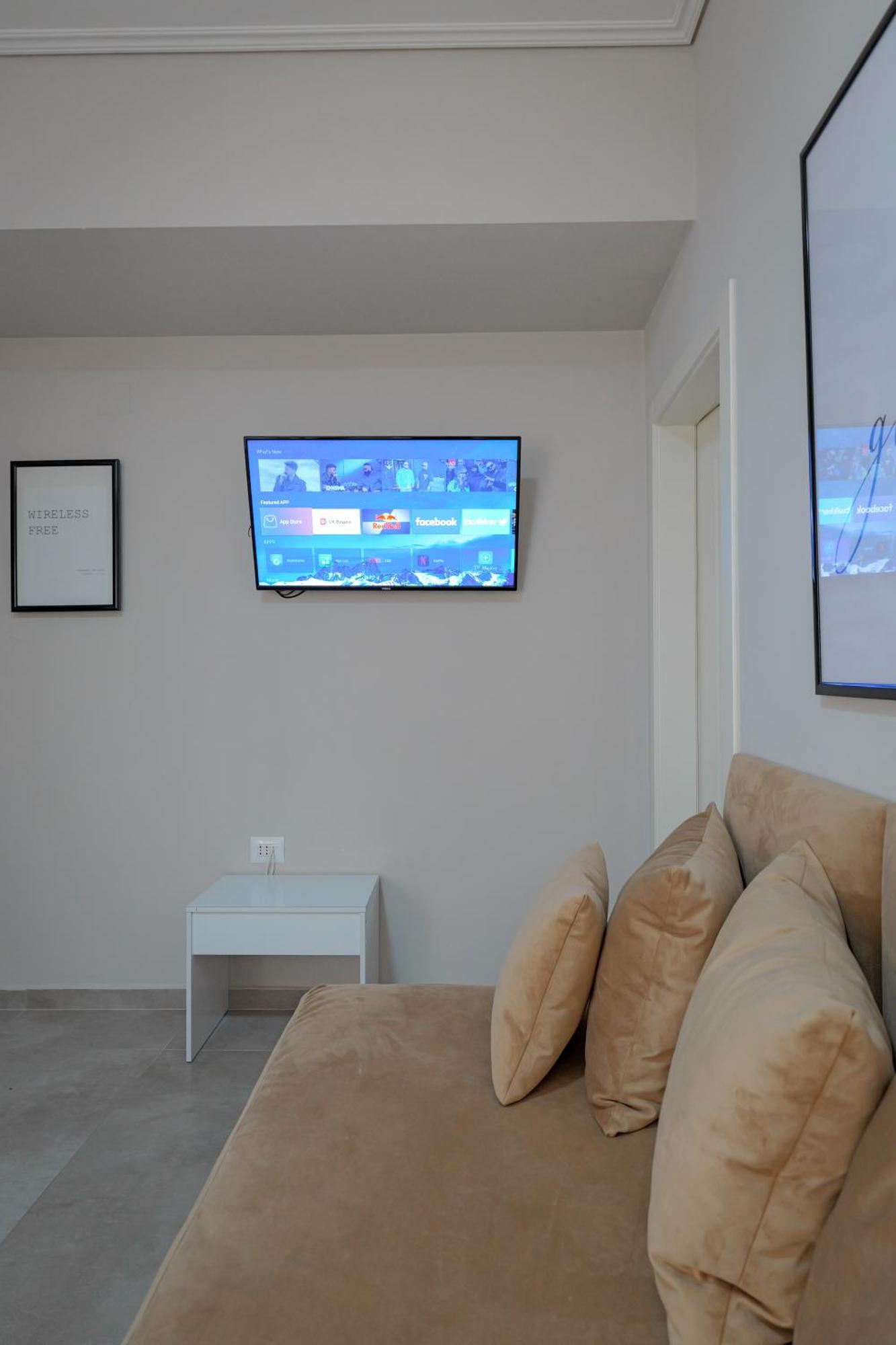 Costa Verde Suites Saranda Ngoại thất bức ảnh